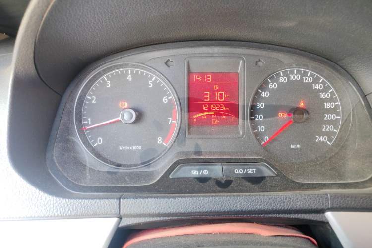 Used Volkswagen Jetta 2013 1.6L Manual Comfort Model Instrument Cluster