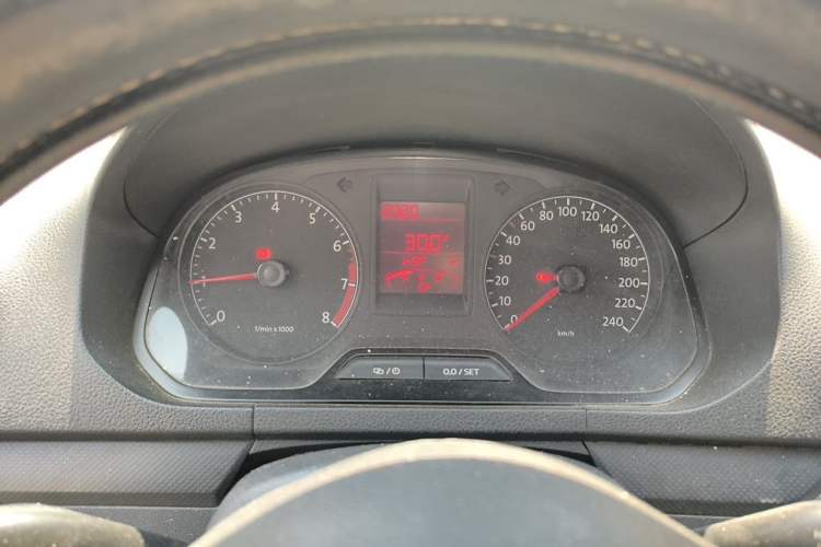 Used Volkswagen Jetta 2013 1.6L Manual Fashion Edition Instrument Cluster