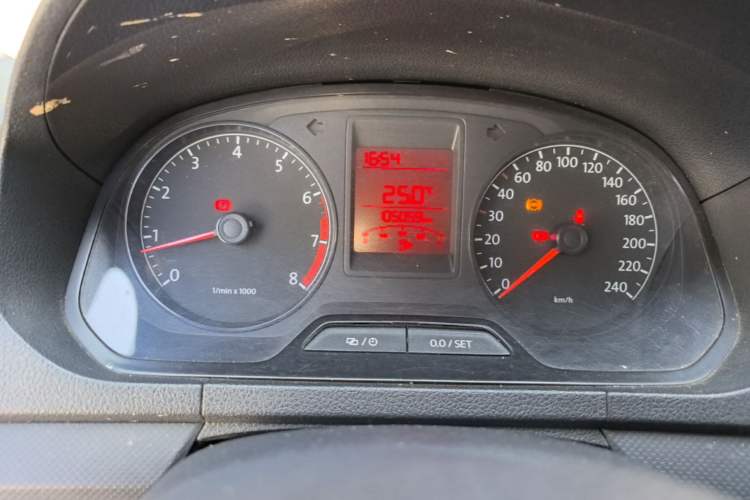 Used Volkswagen Jetta 2013 1.4L Manual Fashion Model Instrument Cluster