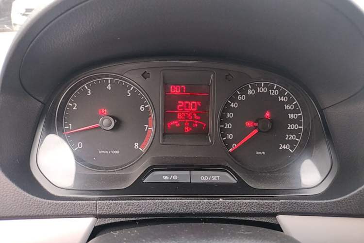Used Volkswagen Jetta 2013 1.6L Manual Comfort Model Instrument Cluster