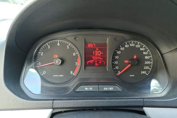 Used Volkswagen Jetta 2013 1.6L Manual Comfort Model Instrument Cluster