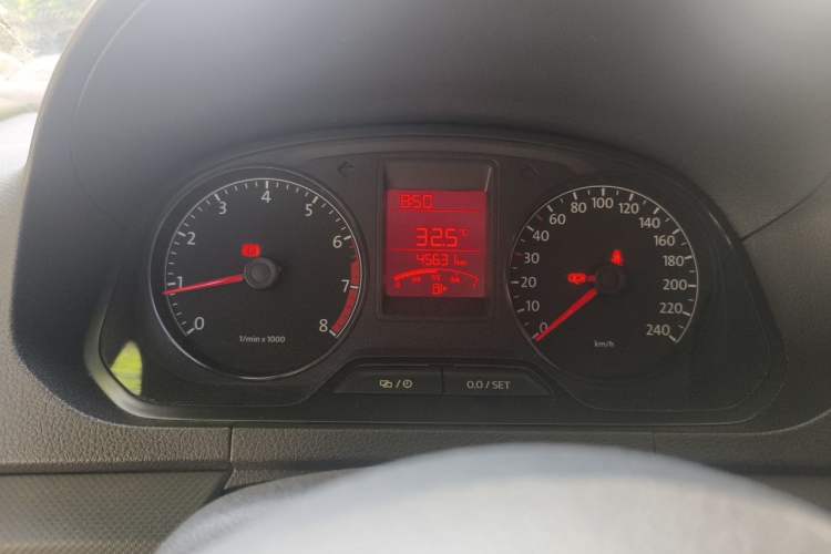 Used Volkswagen Jetta 2013 1.6L Manual Fashion Edition Instrument Cluster