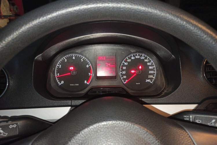 Used Volkswagen Jetta 2013 1.6L Manual Comfort Model Instrument Cluster