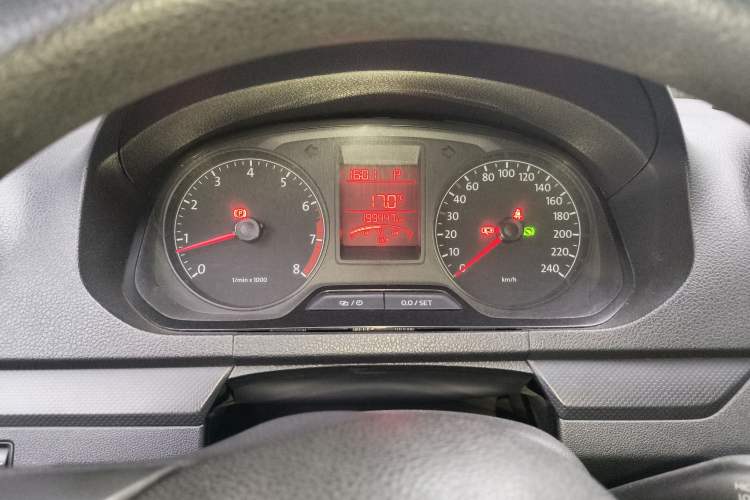 Used Volkswagen Jetta 2013 1.6L Automatic Fashion Model Instrument Cluster