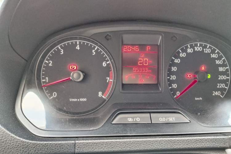 Used Volkswagen Jetta 2013 1.6L Automatic Comfort Model Instrument Cluster