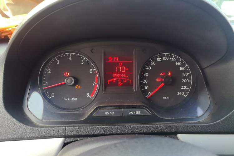 Used Volkswagen Jetta 2013 1.6L Manual Comfort Model Instrument Cluster
