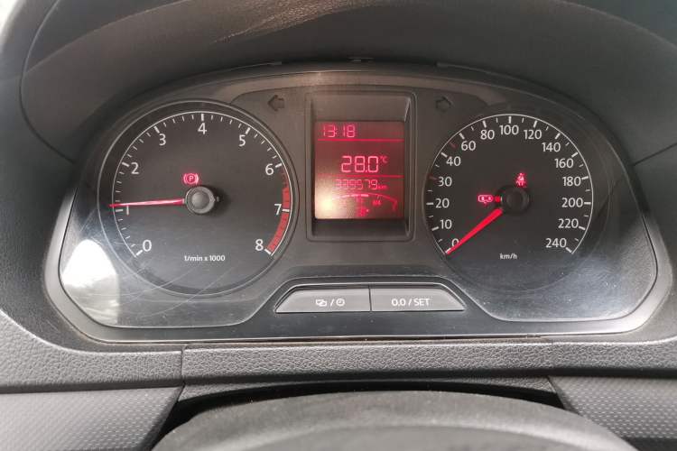 Used Volkswagen Jetta 2013 1.6L Manual Fashion Edition Instrument Cluster