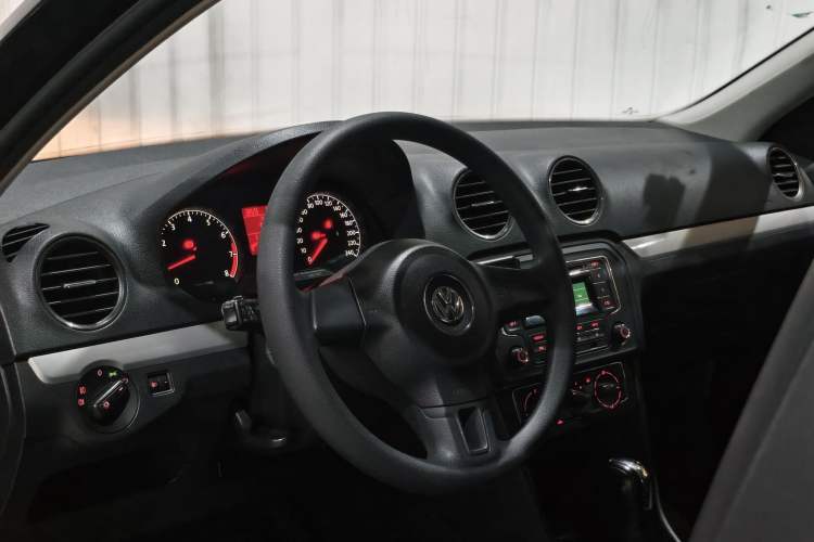 Used Volkswagen Jetta 2013 1.6L Automatic Comfort Model Interior 3