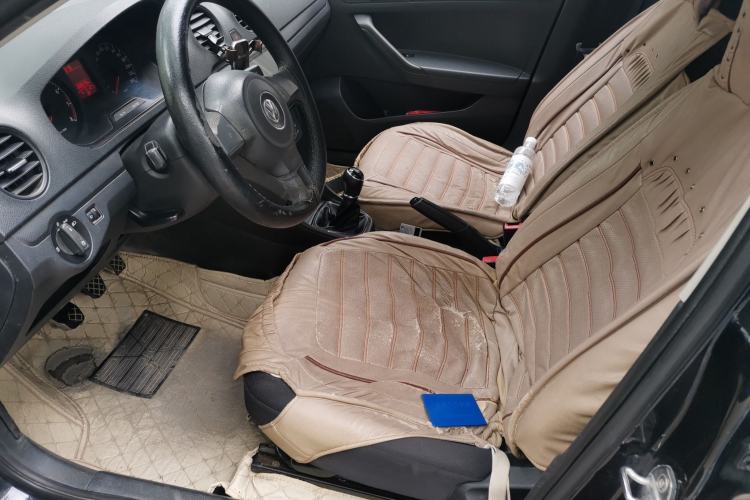 Used Volkswagen Jetta 2013 1.6L Manual Fashion Edition Left Front Seat