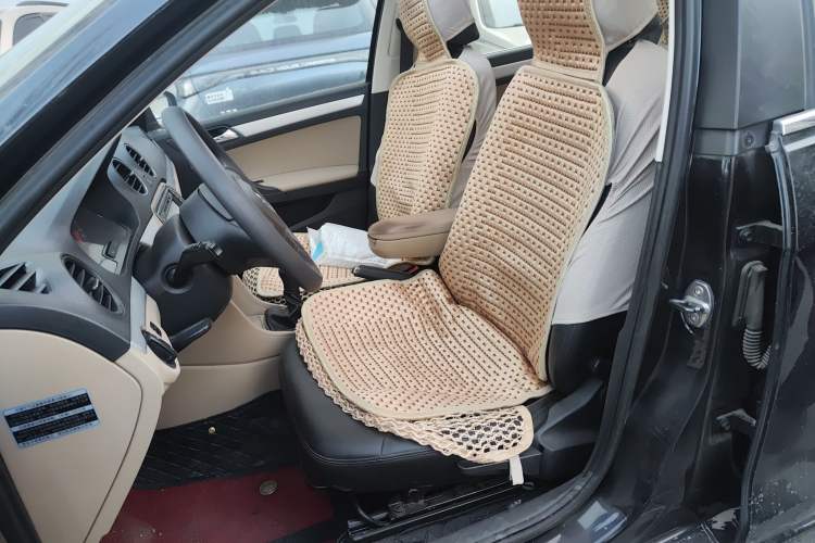 Used Volkswagen Jetta 2013 1.6L Manual Comfort Model Left Front Seat