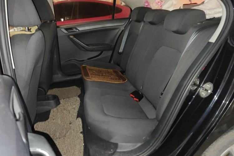 Used Volkswagen Jetta 2013 1.6L Automatic Fashion Model Left Rear Seat