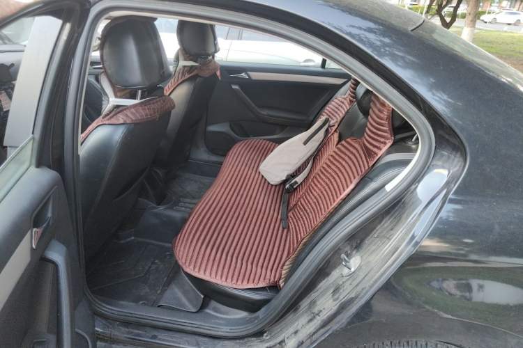 Used Volkswagen Jetta 2013 1.6L Manual Comfort Model Left Rear Seat