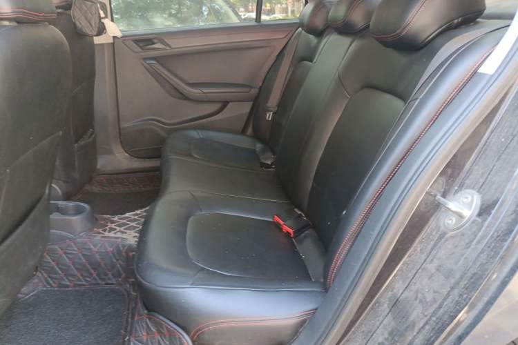 Used Volkswagen Jetta 2013 1.6L Automatic Fashion Model Left Rear Seat