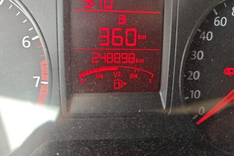 Used Volkswagen Jetta 2013 1.6L Manual Comfort Model Odometer Close Up