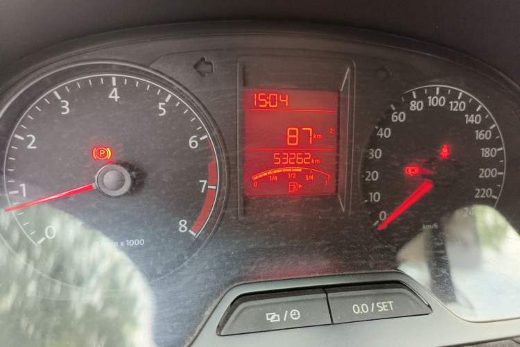 Used Volkswagen Jetta 2013 1.6L Manual Comfort Model Odometer Close Up