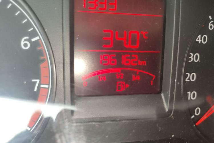 Used Volkswagen Jetta 2013 1.6L Manual Fashion Edition Odometer Close Up
