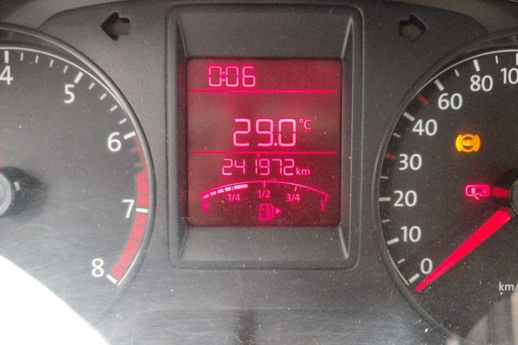 Used Volkswagen Jetta 2013 1.6L Manual Fashion Edition Odometer Close Up