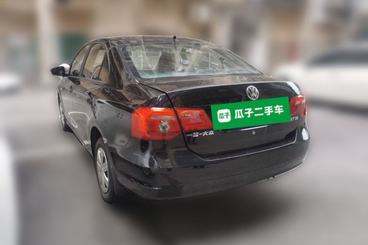 Used Volkswagen Jetta 2013 1.6L Manual Fashion Edition Rear Left 45 Deg