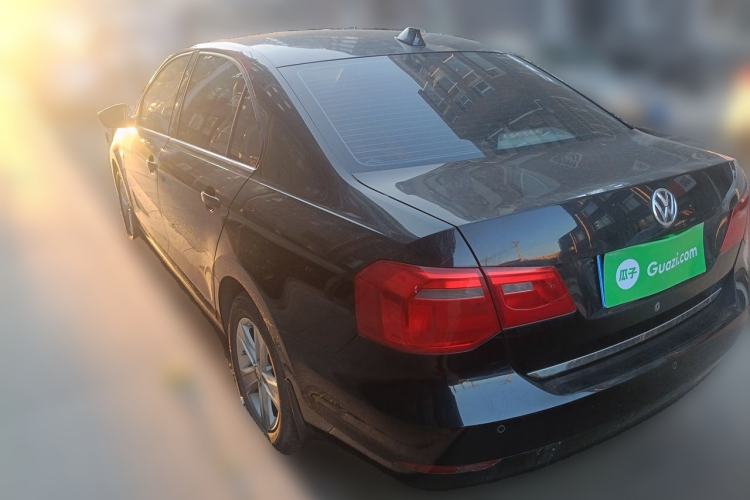 Used Volkswagen Jetta 2013 1.6L Automatic Luxury Model Rear Left 45 Deg