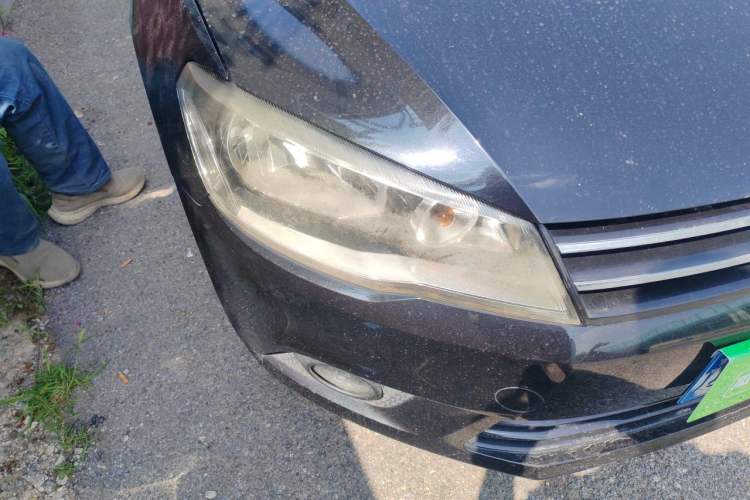Used Volkswagen Jetta 2013 1.6L Manual Comfort Model Right Front Headlight