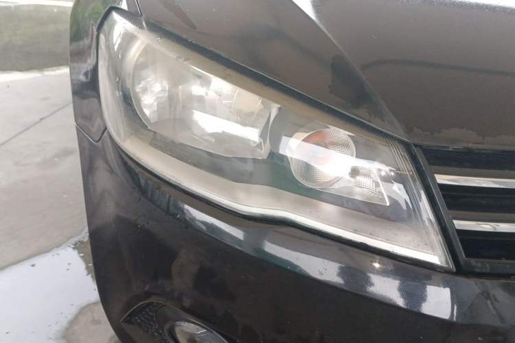 Used Volkswagen Jetta 2013 1.6L Manual Comfort Model Right Front Headlight