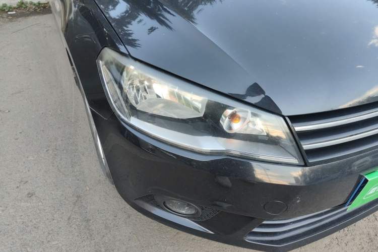 Used Volkswagen Jetta 2013 1.6L Manual Comfort Model Right Front Headlight