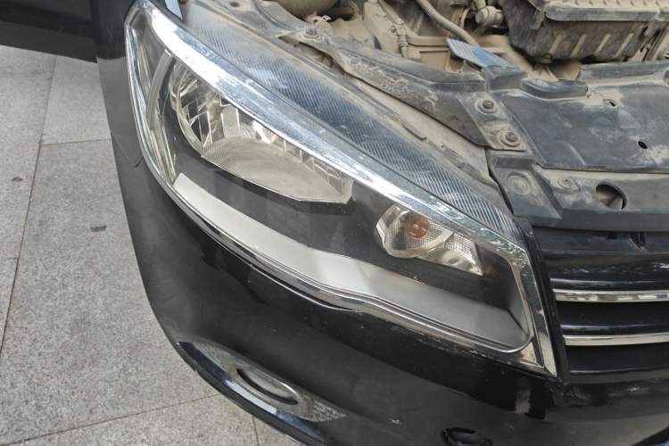 Used Volkswagen Jetta 2013 1.6L Automatic Comfort Model Right Front Headlight