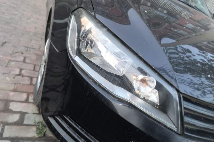 Used Volkswagen Jetta 2013 1.4L Manual Fashion Model Right Front Headlight