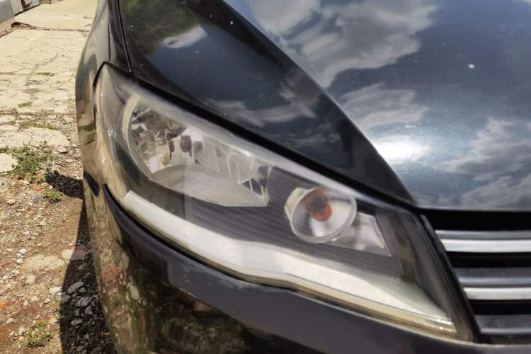 Used Volkswagen Jetta 2013 1.6L Automatic Comfort Model Right Front Headlight