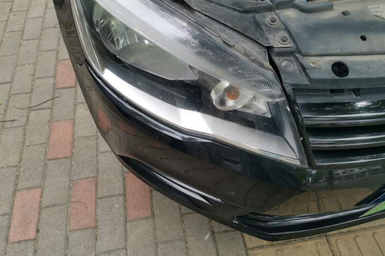 Used Volkswagen Jetta 2013 1.6L Manual Fashion Edition Right Front Headlight