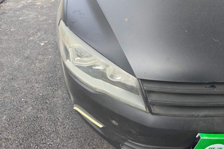 Used Volkswagen Jetta 2013 1.6L Automatic Comfort Model Right Front Headlight