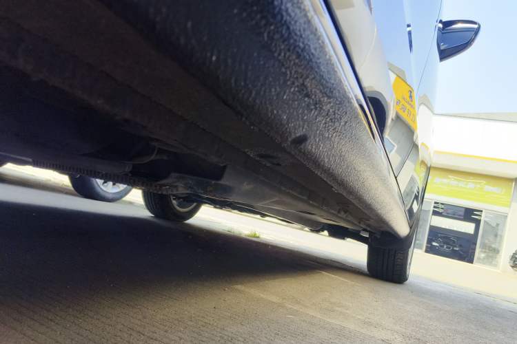Used Volkswagen Jetta 2013 1.6L Automatic Luxury Model Right Side Sill