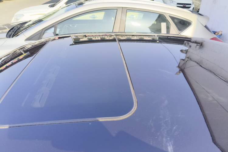 Used Volkswagen Jetta 2013 1.6L Automatic Luxury Model Roof