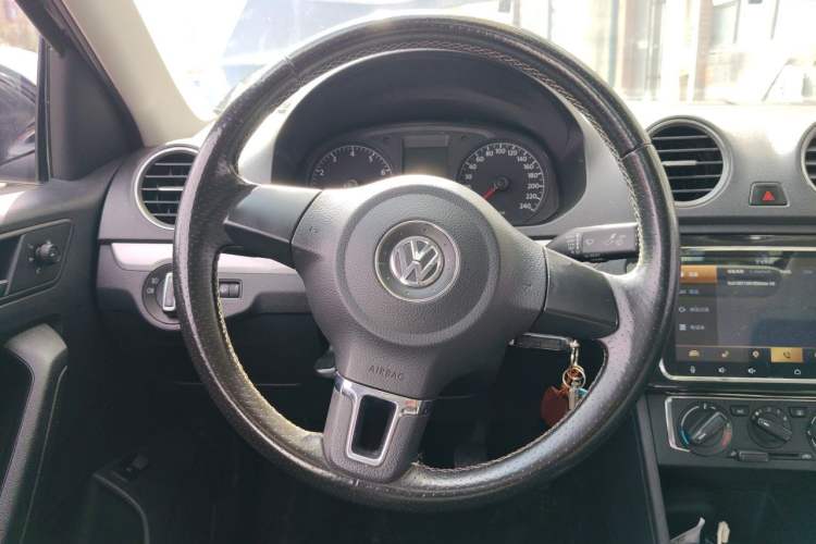 Used Volkswagen Jetta 2013 1.4L Manual Comfort Model Steering Wheel