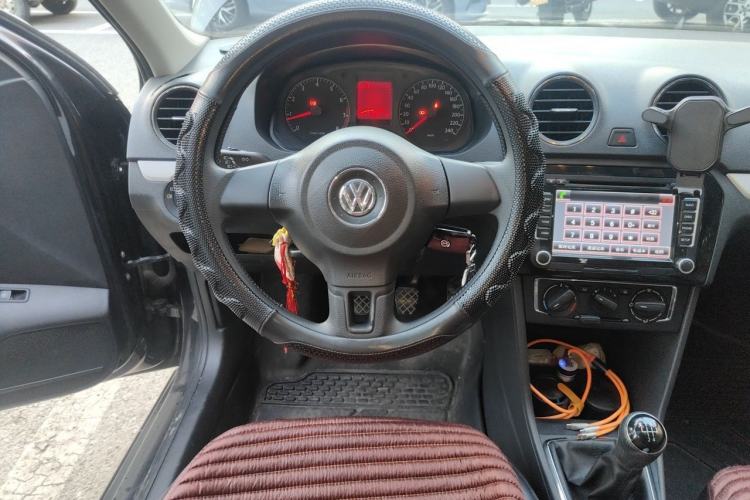 Used Volkswagen Jetta 2013 1.6L Manual Comfort Model Steering Wheel