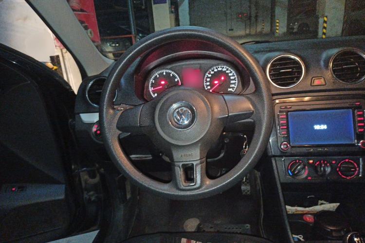 Used Volkswagen Jetta 2013 1.6L Manual Comfort Model Steering Wheel