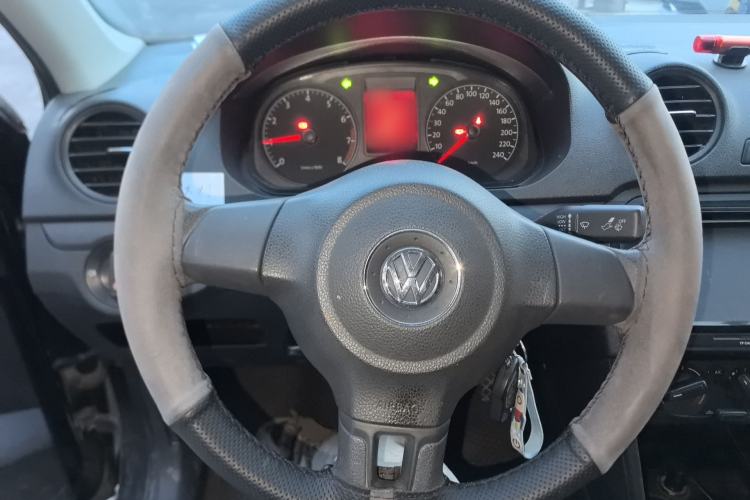Used Volkswagen Jetta 2013 1.4L Manual Fashion Model Steering Wheel