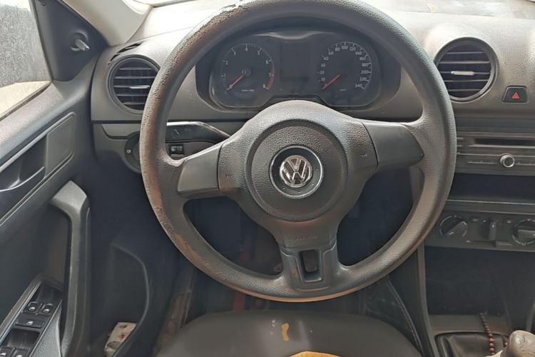 Used Volkswagen Jetta 2013 1.4L Manual Fashion Model Steering Wheel