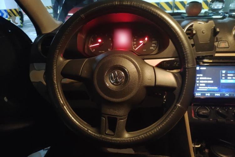 Used Volkswagen Jetta 2013 1.6L Manual Comfort Model Steering Wheel
