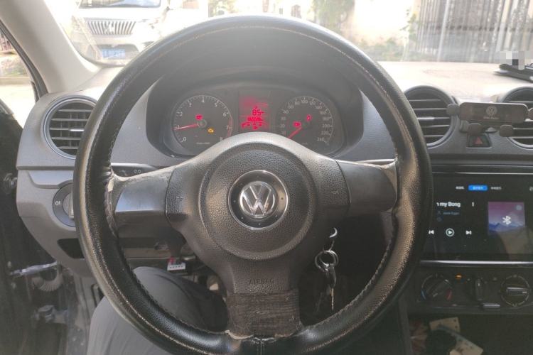 Used Volkswagen Jetta 2013 1.6L Manual Fashion Edition Steering Wheel
