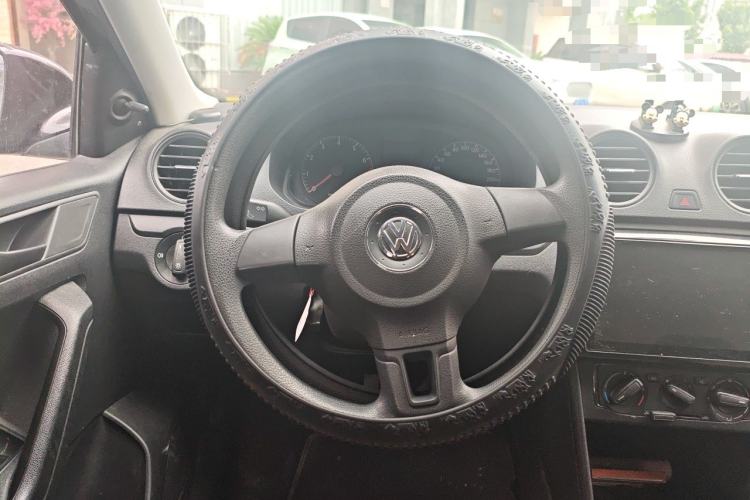 Used Volkswagen Jetta 2013 1.6L Manual Fashion Edition Steering Wheel