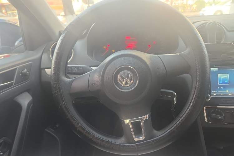 Used Volkswagen Jetta 2013 1.6L Manual Comfort Model Steering Wheel