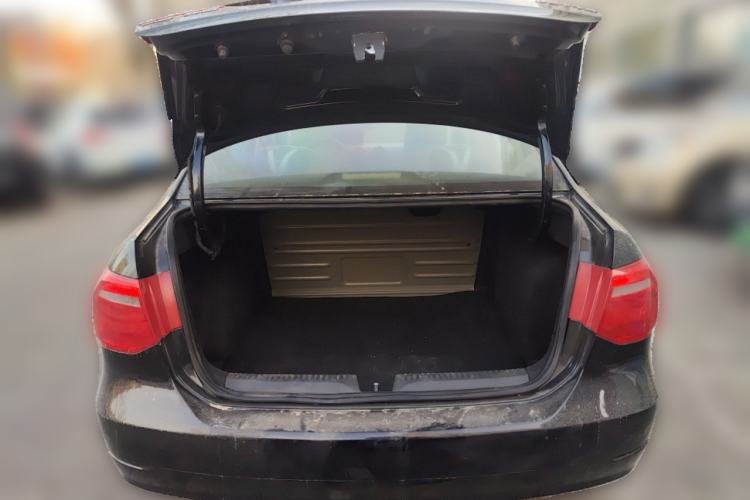 Used Volkswagen Jetta 2013 1.6L Manual Comfort Model Trunk