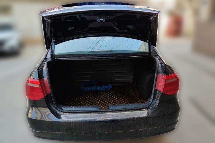 Used Volkswagen Jetta 2013 1.6L Manual Comfort Model Trunk