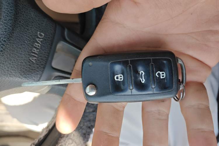 Used Volkswagen Jetta 2013 1.6L Manual Comfort Model Vehicle Key