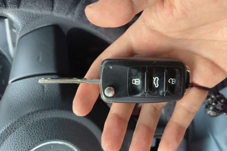 Used Volkswagen Jetta 2013 1.6L Manual Comfort Model Vehicle Key