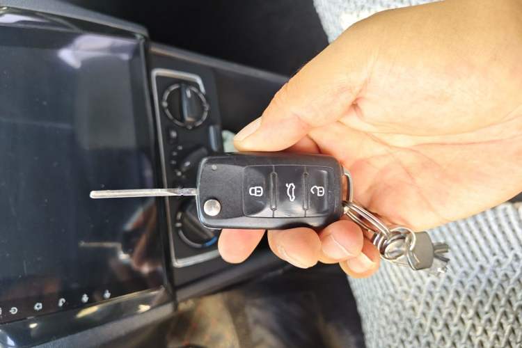 Used Volkswagen Jetta 2013 1.6L Manual Comfort Model Vehicle Key
