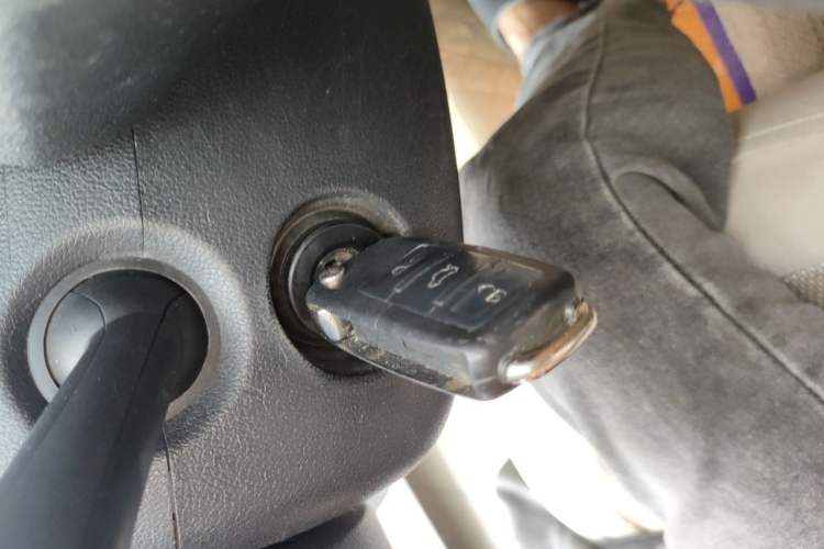 Used Volkswagen Jetta 2013 1.6L Manual Fashion Edition Vehicle Key