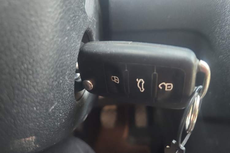 Used Volkswagen Jetta 2013 1.6L Manual Comfort Model Vehicle Key