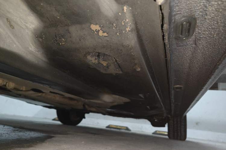 Used Volkswagen Jetta 2013 1.6L Manual Comfort Model Chassis Front Left